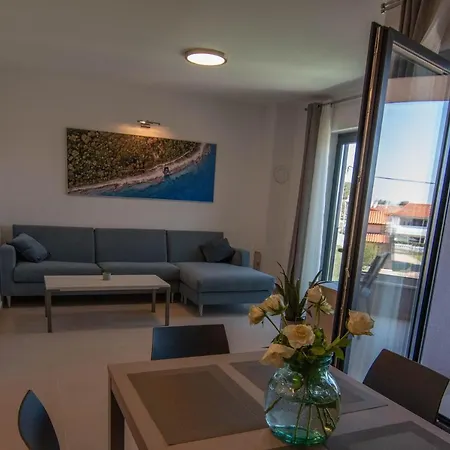 Διαμέρισμα Luxury Porto With Sea View And Swimming Pool Premantura